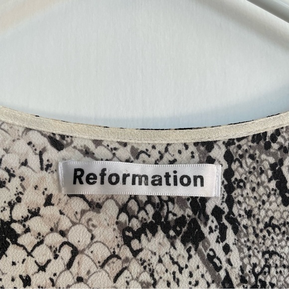 Reformation Carine Dress Snake Skin Print Chiffon Wrap Midi Short Sleeve XS - Picture 11 of 13